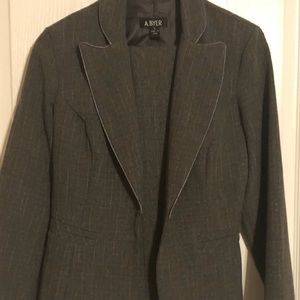 Amy Byer pants suit